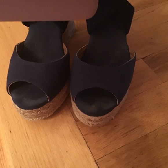 Tory Burch wedges, dark blue, size 8 - Picture 5 of 5